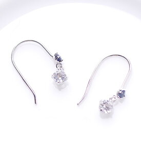 【P10倍】ピアス レディース サファイヤ／ホワイトトパーズ フックピアス 14k K14ホワイトゴールド 【ds15】 金属アレルギー対応 アレルギー対策 おしゃれ おすすめ 大人 シンプル 普段用 女性 20代 30代 40代 50代 日本製イエベ ブルベ