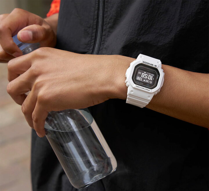 楽天市場】CASIO G-SHOCK DW-H5600-7JR カシオ 腕時計 G-SQUAD G 