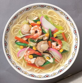 【楽天スーパーSALE! 10%OFF】＼父の日／博多 VS 長崎食べ比べ ラーメン麺80g×4 博多豚骨スープ35g×4 ちゃんぽん麺80g×4 長崎ちゃんぽんスープ20g×4 麺類 福岡長崎 プレゼント ギフト 贈り物 贈答 記念日 人気 熨斗対応 名入れ 送料無料 産地直送 内祝い