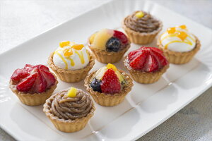 「銀座千疋屋」 銀座プチフルーツタルト 銀座プチフルーツタルト(フリュイ、マンゴー、苺、モンブラン)各2個 (計8個) 洋スイーツ 東京都 プレゼント ギフト 贈り物 贈答 記念日 人気