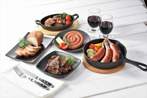 北海道 三國推奨 ミートデリカパーティギフト 三國推奨牛肉ほろほろ煮220g×1、三國推奨うずまきウインナー120g×1、三國推奨豚角煮190g×1、三國推奨骨付きフランク(80g×3)×1、三國推奨北海道