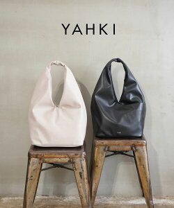 ヤーキ ショルダーバッグ美品 - レザー | YAHKI（ヤーキ） 美品 レザー 