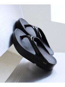 �yOOFOS/�E�[�t�H�X�zOOmega ROPE' PICNIC PASSAGE ���y�s�N�j�b�N �V���[�Y�E�C �T���_�� �x�[�W�� �u���b�N�y��s�\��z*�y���������z[Rakuten Fashion]