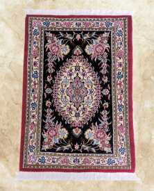 ペルシャ絨毯・カーペット ウール100％ 手織り ペルシャ絨毯の本場 （イラン クム産） 玄関マット：88cm×58cm【本物保証】