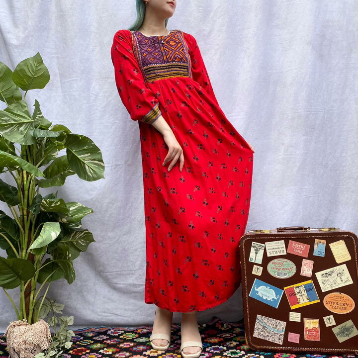 楽天市場】古着 60~70年代 マキシ丈 花柄 アフガンワンピース  