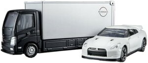 �^�J���g�~�[(TAKARA TOMY) �g�~�J�v���~�A�� tomica�g�����X�|�[�^�[ ���Y NISSAN GT-R �~�j�J�[ �������� 6�Έȏ�y���ꌧ�֔����s�ł��z