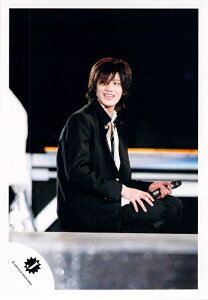 �@ KAT-TUN�E�y�����ʐ^�z�E�Ԑ��m�@�ijin akanishi)�EJr����@J���S�E�W���j�V���̔��t�H�g�@�id�j