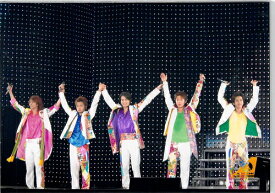 　　嵐 （ARASHI)・ 【公式写真】・集合・ 2007　　♡