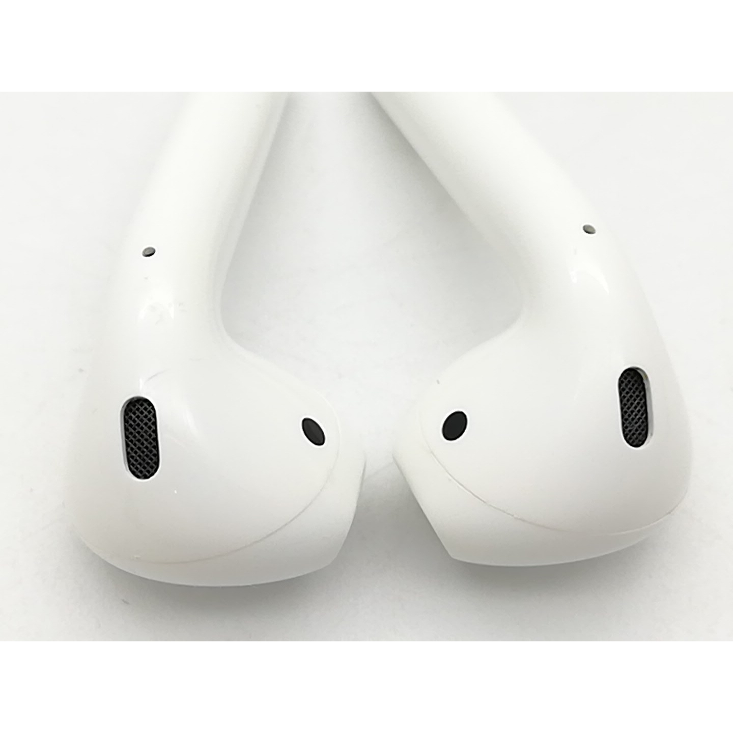 Apple AirPods（第2世代） ワイヤレス充電ケース MRXJ2J A保証期間１