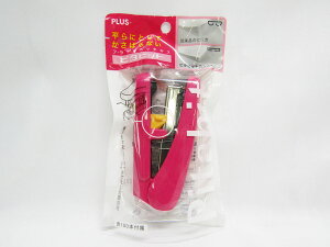 【送料無料15個セット】【プラス】フラットホチキス ピタヒット PK 30−947 ピンク | 文具 文房具 オフィス用品 事務用品 日用品 ステーショナリー 業務用 記念品 贈り物 ギフト お祝い 就職 入