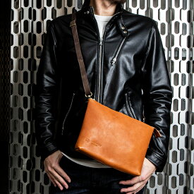【休日カジュアル】クラッチバッグ メンズ 小さめ 栃木レザー ブランド 薄型 本革 ビジネス 小物入れ 革 おしゃれ シンプル 小さい ショルダーバッグ 肩紐付き 結婚式 おすすめ 人気 30代 40代 50代 ポーチ 軽い 日本製 一粒万倍日