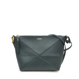 【最大3万円OFFクーポン配布中】 ロエベ LOEWE ショルダーバッグ パズル フォルド ポーチ C510PT1X01 4535 ベチバー シャイニーナパカーフ ゴールド金具 【中古】