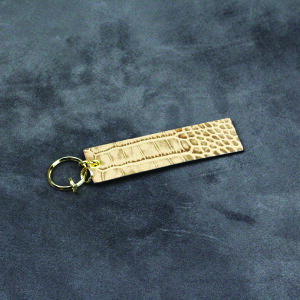 [J comma] �n���h���C�h���U�[�L�[�z���_�[