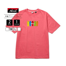 NANGA ナンガ メンズ ユニセックス 半袖 Tシャツ イラスト スリーピングバッグ 寝袋 キャンプ アウトドア クルーネック ピンク N2500-1M023Z