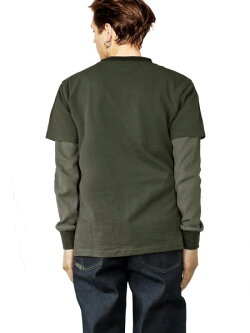レイヤードTシャツ