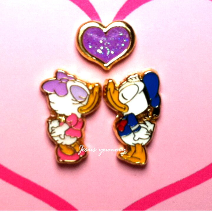 楽天市場 東京ディズニーリゾート限定 ドナルド デイジー ハート ピアスセット ディズニーリゾート クロネコdm便対応 Disney ｊｅｓｕｓ ｙｕｍｍｙ