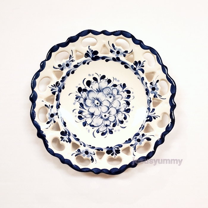 【ポルトガル輸入】　ポルトガル製　絵皿　陶器　アルコバッサ　手描き　壁掛け　ブルー　花柄　ハンドペイント　飾り皿　19cm　ハンドメイド |  ＪＥＳＵＳ　ＹＵＭＭＹ