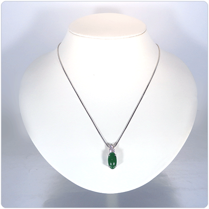 楽天市場】翡翠 ペンダント トップ 翡翠 4.325ct プラチナ ネックレス