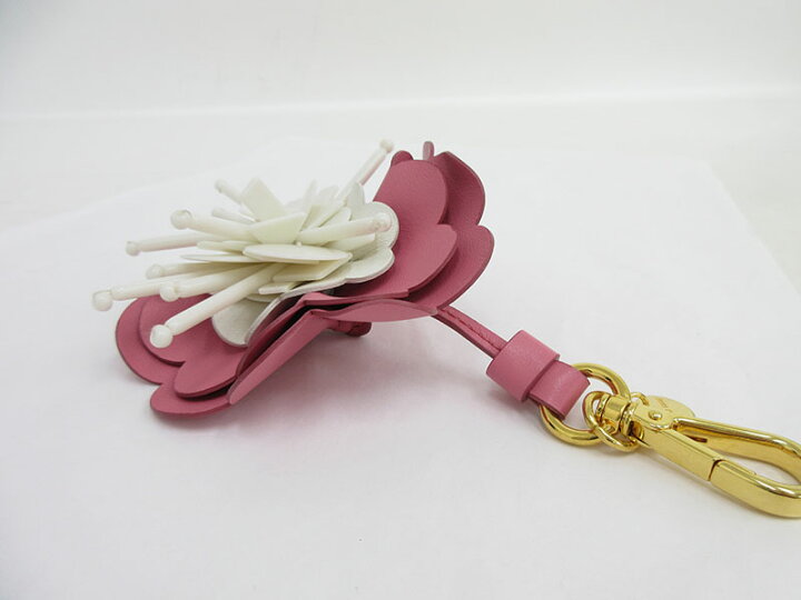 楽天市場】miumiu(ミュウミュウ) フラワー キーチャーム キーホルダー 