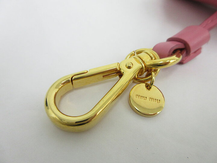 楽天市場】miumiu(ミュウミュウ) フラワー キーチャーム キーホルダー 