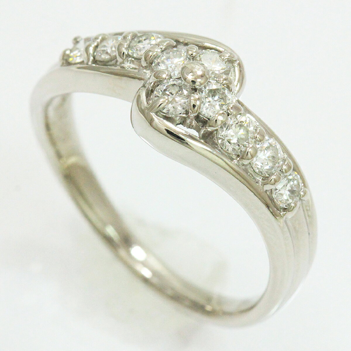 PT900 フラワー ダイヤモンド リング 0.50CT【中古】