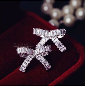 ピアス レディース 存在感抜群 リボン スワロフスキー 上品 両耳 K18金RGP 誕生日 記念日 クリスマス 母の日 テレワーク ランチ会 金属アレルギー対応