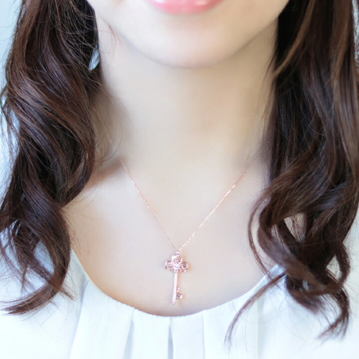 楽天市場】K18 YG/WG/PG ダイヤモンド 0.03ct 鍵モチーフ ペンダント 