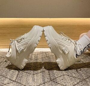 厚底スニーカー レディース スポーツシューズ 靴 スポーツ 厚底シューズ 滑り止め 防水 美脚 脚長効果 歩きやすい 疲れない 痛くない 通気 シンプル 韓国風 フラット 学生 大きいサイズ 通勤