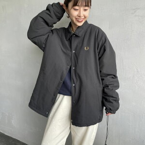 �y���������z FRED PERRY �t���b�h�y���[ �ʒ� �p�f�b�h�{�^���X���[�W���P�b�g FPM-25A-23JF ���f�B�[�X �A�E�^�[ 2025AW S �l�C�r�[/�u���b�N