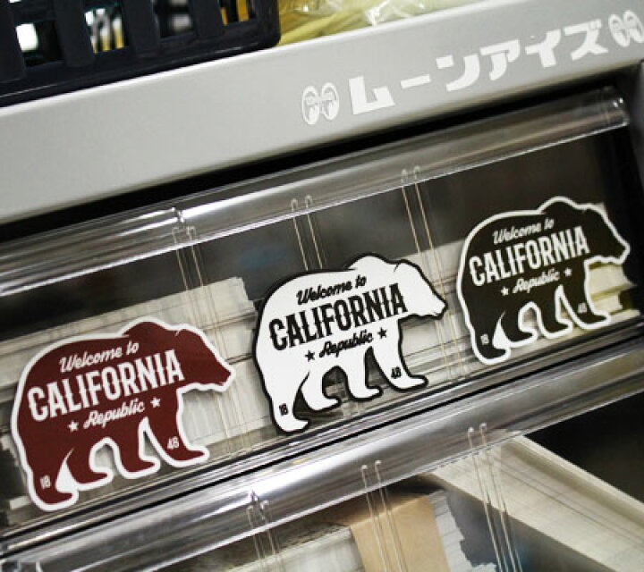 楽天市場 ステッカー アメリカン おしゃれ かっこいい 車 クマ 熊 カリフォルニア アウトドア キャンプ スーツケース カーステッカー Welcome To California Decal グリズリー サイズs メール便ok Sc Wcr1850s Ahd U S Junkyard
