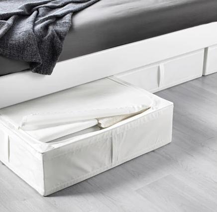 【ベッド下のデッドスペースを収納にも活用できます ！】  IKEA(イケア)SKUBB スクッブ 収納ケース ホワイト 69x55x19 702.949.90