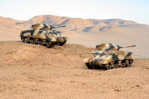 イタレリ 【再生産】1/72 WW.II 連合軍 M4A2シャーマン3(2輌セット)【IT7511】 プラモデル