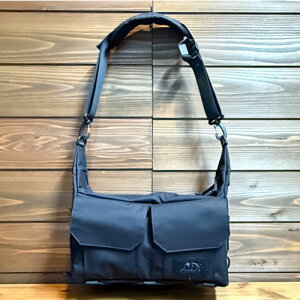 [jA XNGAV_[ Cx[_[ (ubN) MSB-71-BLACK CYt@Ng[ LINHA SQUARE SHOULDER THE INVADER