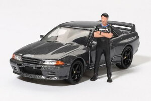 MINI-GT 1/64 Nissan �X�J�C���C�� GT-R R32 �j�X���K�����^�� ���c�����R���N�V���� w/ ���c�������t�B�M���A(�E�n���h��)�yMGT00869-R�z �~�j�J�[