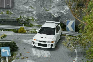 ���[�^�[�փ��b�N�X 1/64 �O�H Lancer EVOLUTION V GSR Scotia White�yM64103�z �~�j�J�[