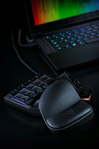 Razer�b���C�U�[ �y�������K�i�z����p�L�[�p�b�h Razer Tartarus V2 RZ07-02270100-R3M1