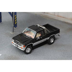 QCR[vv_Nc 1/64 Toyota Hilux SR5 XTRA Cab 1985- (LHD) - ubN / Vo[yKS062-515z ~jJ[
