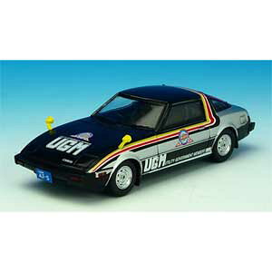 AMIE 1/43 �E���g���}��80 UGM �X�J�E�^�[S7 AJ-5�yAM43004�z �v�����f��