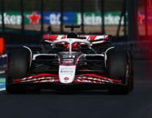 �X�p�[�N 1/64 Haas VF-25 No.31 MoneyGram Haas F1 Team 5th Chinese GP 2025�yY434�z �~�j�J�[