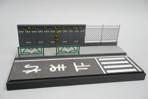 収蔵家 1/64 通学路ジオラマ 横断歩道のある街角【SCJ88003】 ミニカー