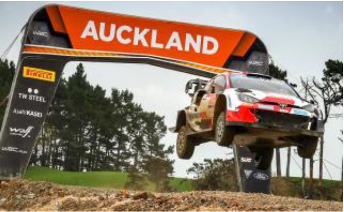 スパーク 43 TOYOTA GR Yaris Rally1 No.69 TOYOTA GAZOO Racing WRT Winner Rally New Zealand 2022 ミニカー
