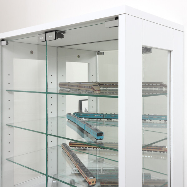 27050 クロシオ コレクションケース（ホワイト） KUROSHIO　前面・側面・棚板がガラスで透明感のあるディスプレイ棚　背板鏡張り  [27050クロシオ] | Joshin web 家電とPCの大型専門店