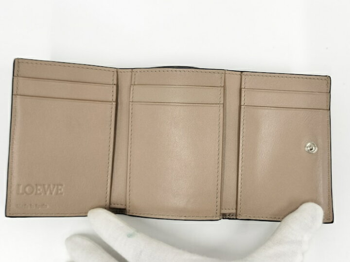 楽天市場】【中古】LOEWE 三つ折り財布 アナグラム トライ  