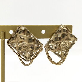 【中古】CHANEL イヤリング アクセサリー マトラッセ バッグモチーフ メッキ ゴールド 02P