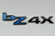 bZ4Xに トヨタ純正ブラックエンブレム リヤ左「bZ4X」文字 bZ4X
