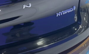 クラウンクロスオーバー用 トヨタ純正エンブレム リア右「HYBRID」文字