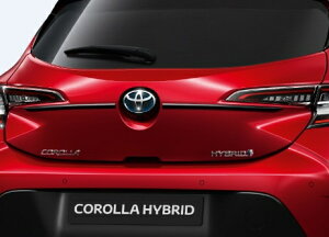 【210系トヨタ カローラスポーツ】ピアノブラック色 リアトランクガーニッシュ 海外仕様純正アクセサリー