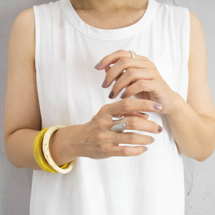 楽天市場 スーパーセール Off 定価1 500 1 0円セレクト アクリルバングル グレー イエロー バングル アクリル マーブル アクセサリー 韓国 ファッション Jolielle ジョリエル