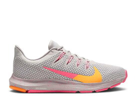 【 NIKE WMNS QUEST 2 'VAST GREY DIGITAL PINK' / VAST GREY DIGITAL PINK 】 灰色 グレー ピンク スニーカー レディース ナイキ