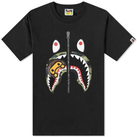 アベイシングエイプ カモ柄 シャーク Tシャツ 黒色 ブラック 緑 グリーン & メンズ 【 A BATHING APE A BATHING APE 1ST CAMO MILO SHARK T-SHIRT / BLACK & GREEN 】 メンズファッション トップス カットソー